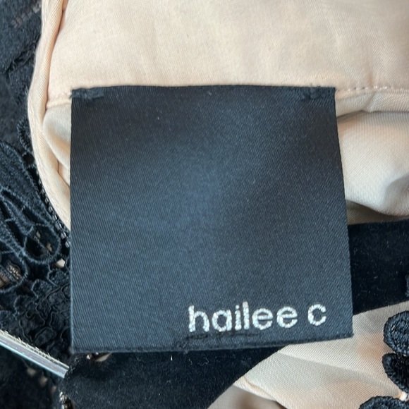 Black netted lace dress with tan lining the whole dress. - Picture 2 of 7